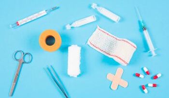 Первая помощь при ранах - что необходимо иметь при себе